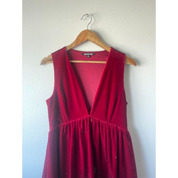 Gianni Bini Red Velvet Tiered Mini Dress - Picture 4 of 8